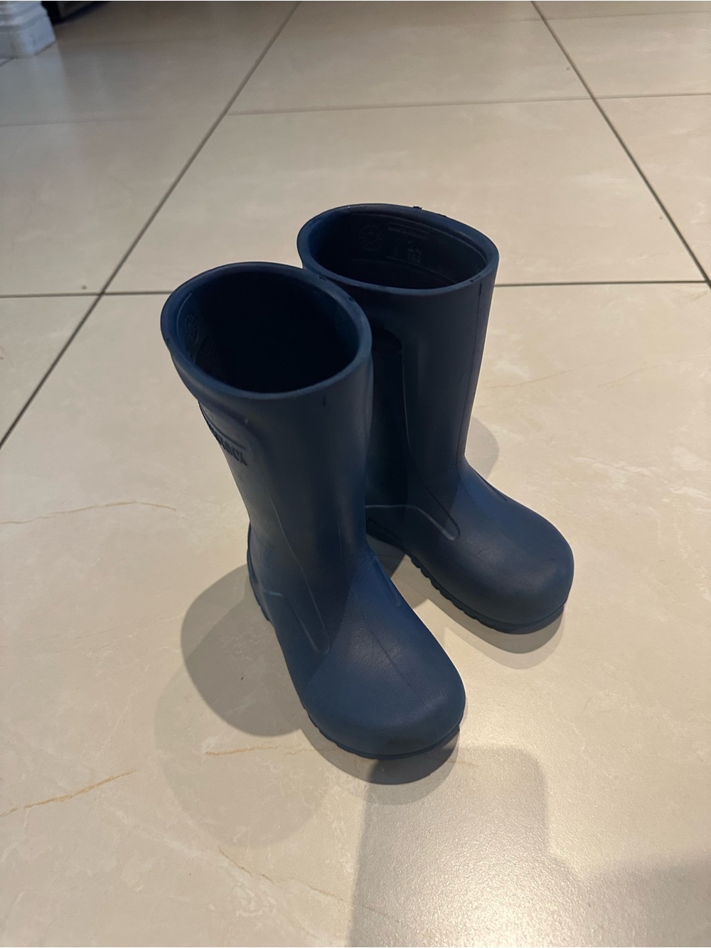 Kids Birkenstock Derry Navy Waterproof Rain Boots size 24